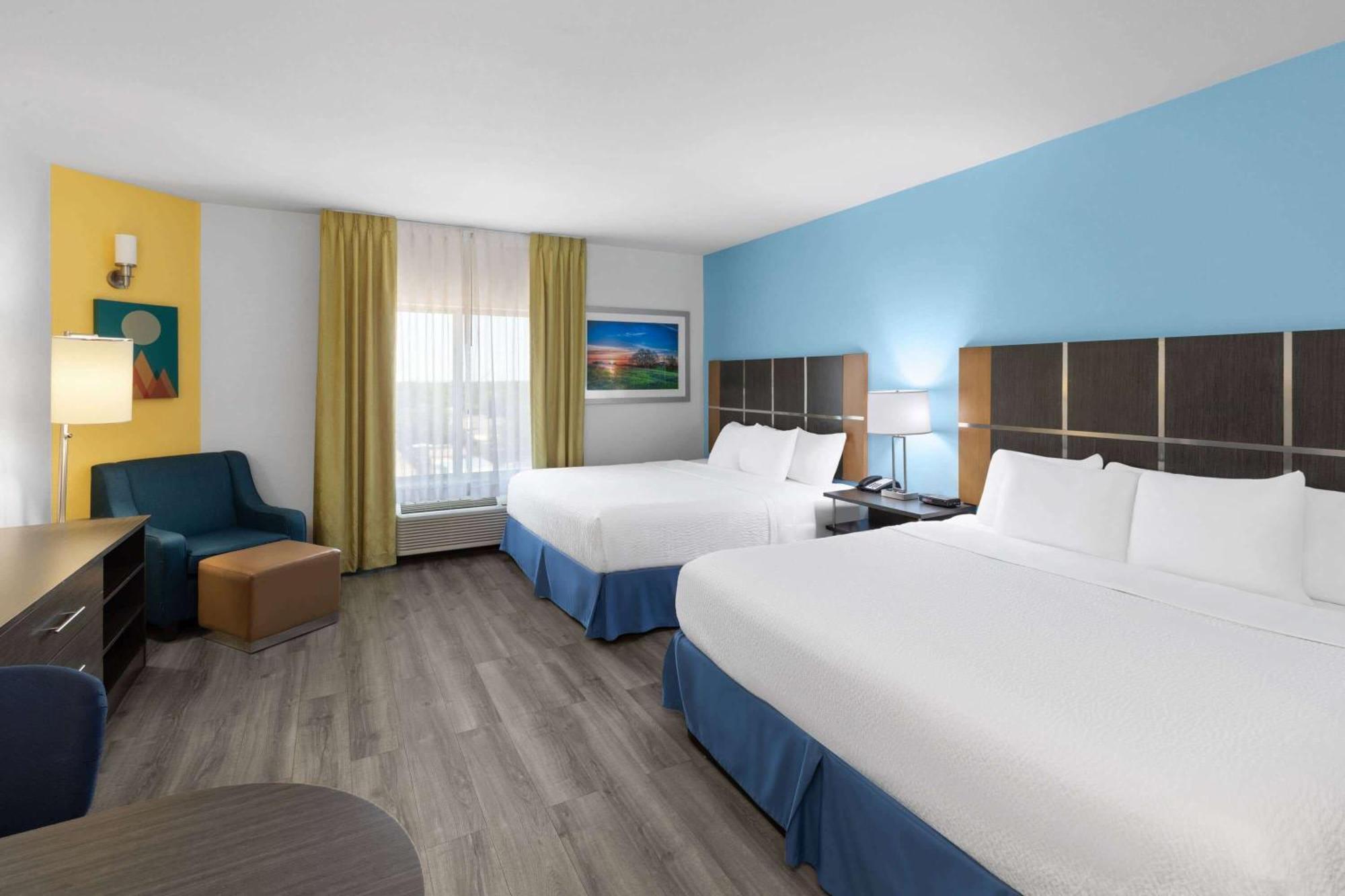 Days Inn & Suites By Wyndham Lubbock Medical Center Exteriör bild