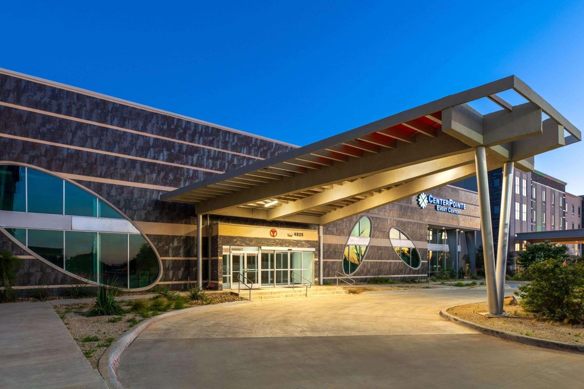 Days Inn & Suites By Wyndham Lubbock Medical Center Exteriör bild